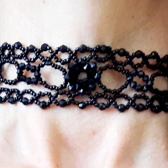 Avon Black Bead Choker - Picture 1 of 2